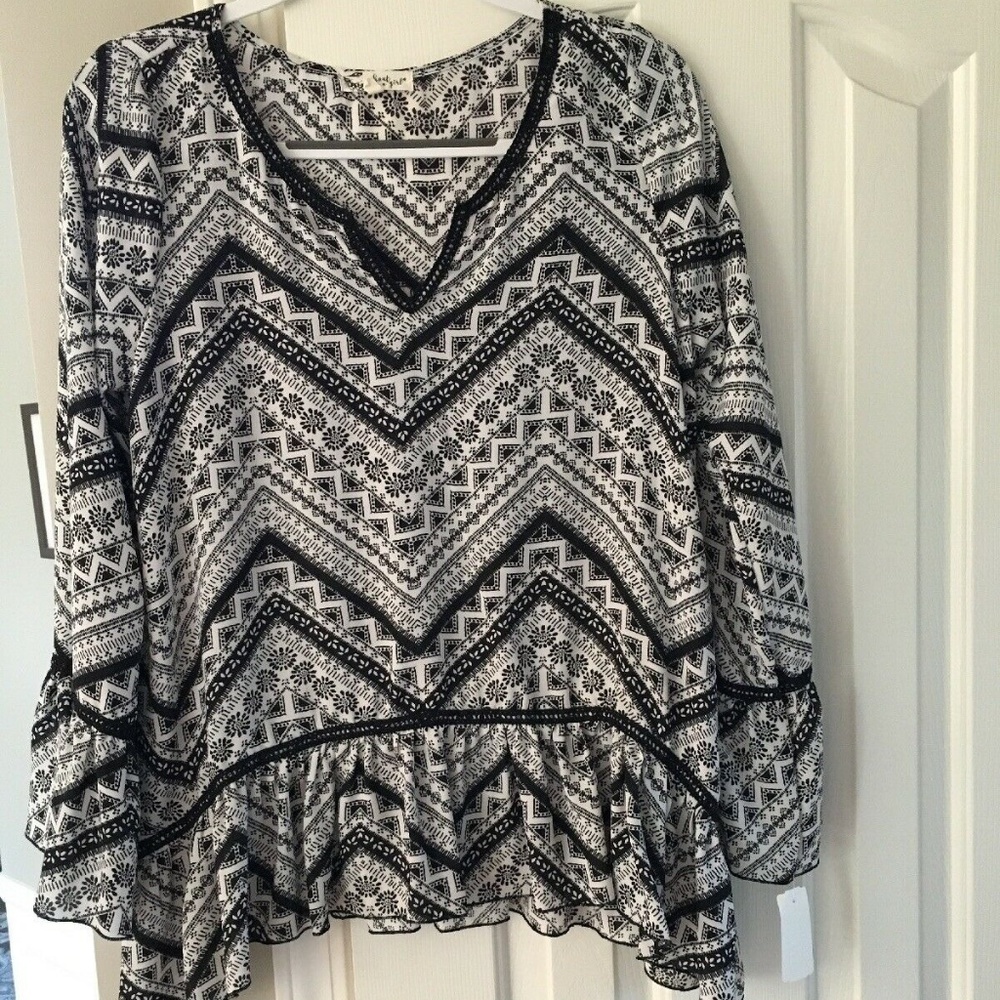 About a Girl ruffle top size small